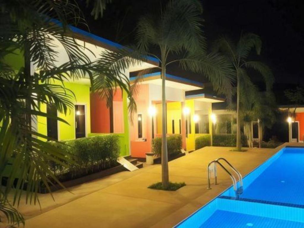 At Night Airport Resort Nai Yang Beach Exterior foto